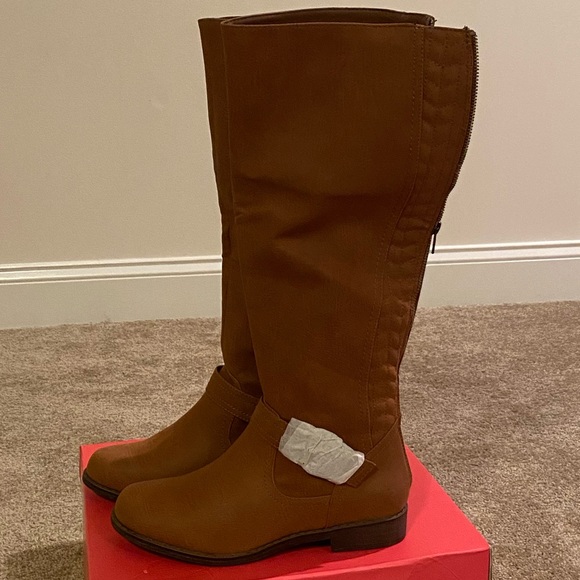 Zipper Boots - Picture 2 of 2